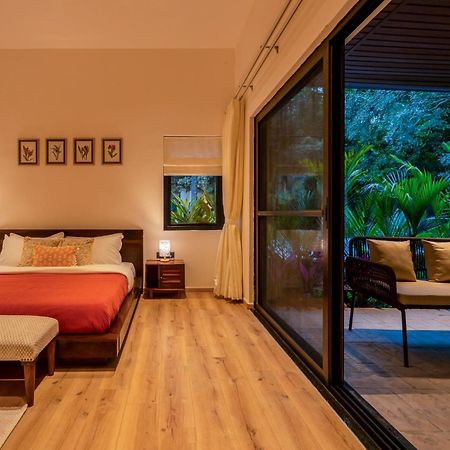 Stayvista At M Villa With Breakfast Included Bangalore Esterno foto
