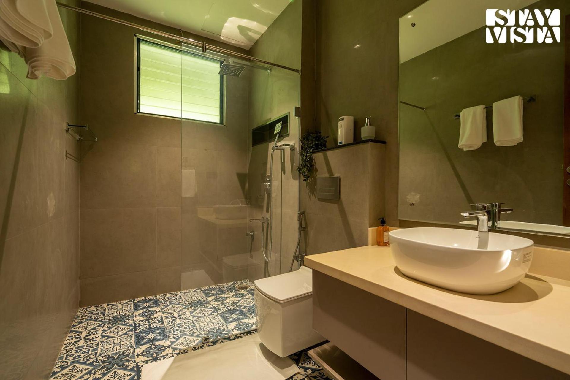Stayvista At M Villa With Breakfast Included Bangalore Esterno foto