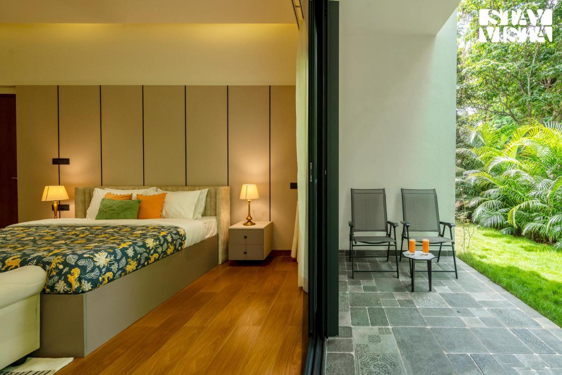 Stayvista At M Villa With Breakfast Included Bangalore Esterno foto