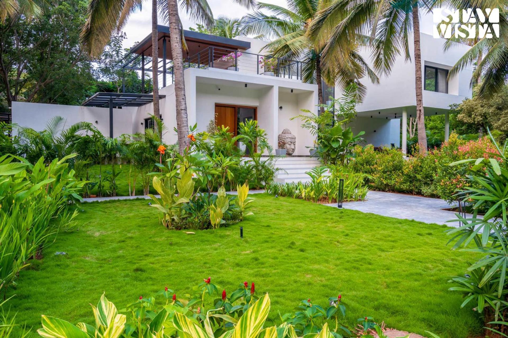 Stayvista At M Villa With Breakfast Included Bangalore Esterno foto